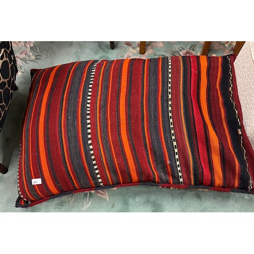 601 - Large floor cushion approx 100cm x 70cm