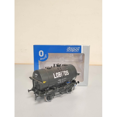 113 - Dapol. Two boxed 1.43 scale 0 gauge Tankers to include 14T Tank Wagon Class B Shell Esso Black 7F-05... 