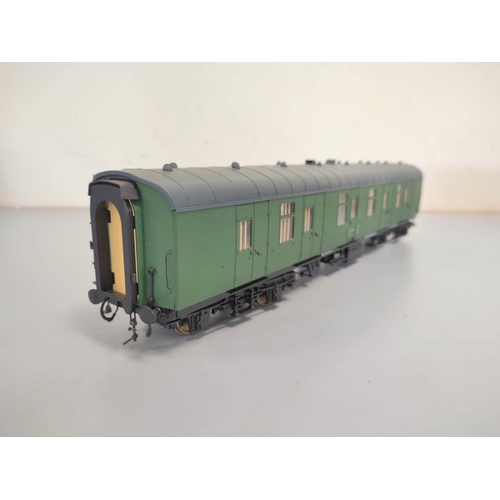 115 - Heljan. Two boxed 1.43 scale 0 gauge BG full brake MK1 Coaches in BR green 4954. (2)... 