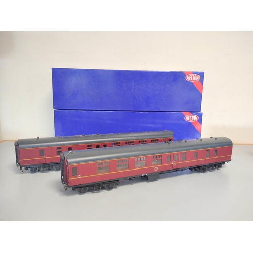 116 - Heljan. Two boxed 1.43 scale 0 gauge Mk1 BSK brake second corridor coaches in BR maroon 4921. (2)... 