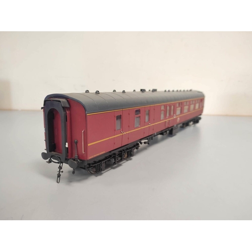 116 - Heljan. Two boxed 1.43 scale 0 gauge Mk1 BSK brake second corridor coaches in BR maroon 4921. (2)... 