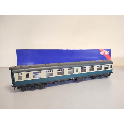 117 - Heljan. Boxed 1.43 scale 0 gauge Mk1 SO second open passenger coach in BR blue and grey 4912.... 