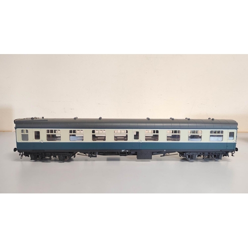 117 - Heljan. Boxed 1.43 scale 0 gauge Mk1 SO second open passenger coach in BR blue and grey 4912.... 