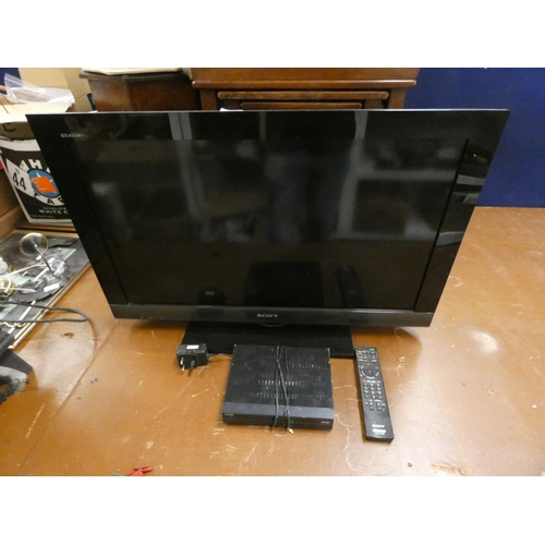 152 - Sony Bravia 32” tv with remote.