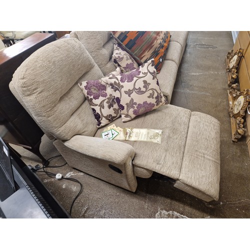 613 - Reclining three seater settee and arm chair