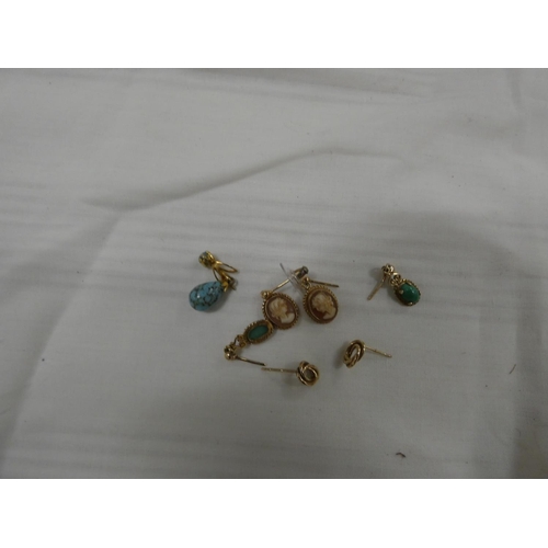 218 - Small bag of gold earrings etc.