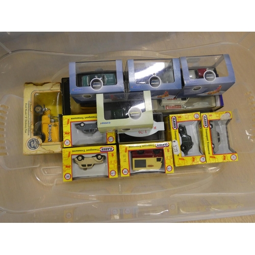 225 - Box of 1.76 scale Classix and oxfords die cast vans and cars.