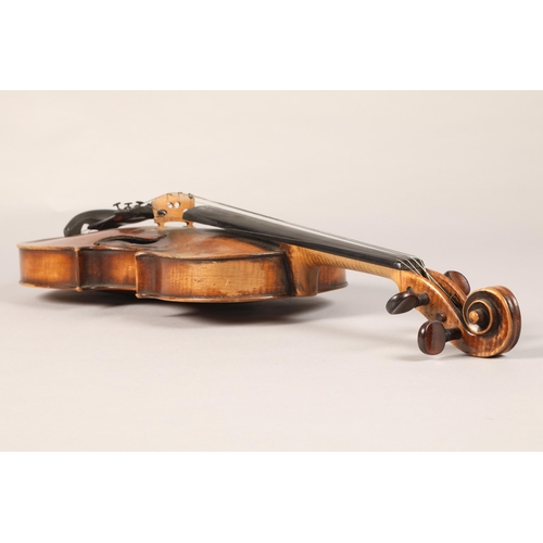 385 - English Violin of the Betts School, circa 1800, labelled in script, 'John Betts W 11 near Northgate ... 