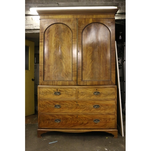 830 - 19th century mahogany wardrobe / linen press, 208 x 135 x 60cm.