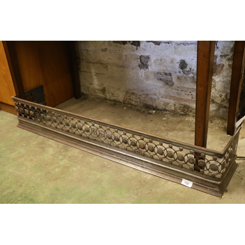 848 - 19th century pierced fender, 106 x 20cm.