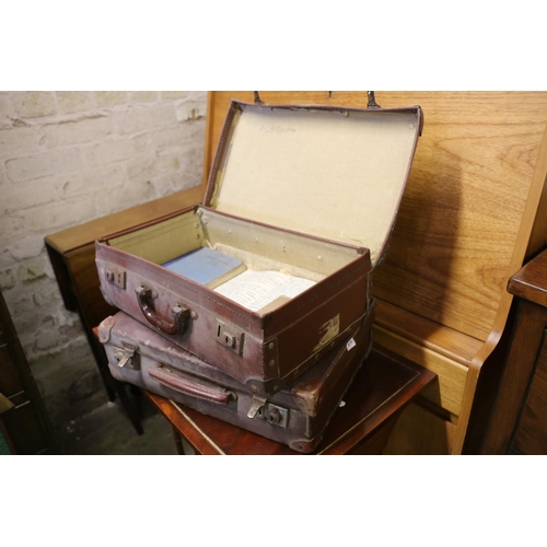 851 - Two vintage traveling cases.