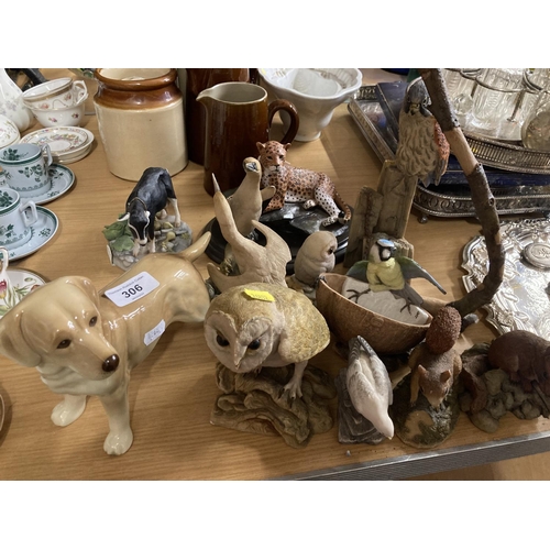 306 - Group of animal figures to include Feathers Wildlife limited edition, Teviotdale, Border Fine Arts, ... 