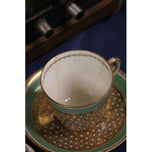 47 - Tea set with gilt and mint green decoration, 