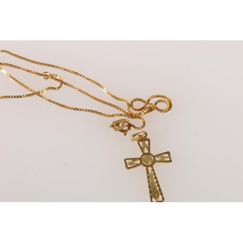 550 - 18ct gold box link neck chain, 2.8g, and a yellow metal crucifix pendant.