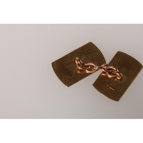 584 - Pair of 9ct gold cufflinks, 4.3g.