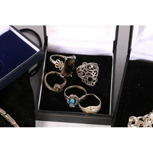 638 - Large quantity of silver and white metal jewellery to include bracelets, rings, pendants, etc. ... 