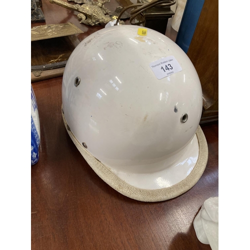 143 - Vintage sporting helmet, 15cm. 