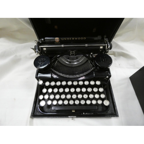 245 - 1930’s Underwood case typewriter 483002-4B model.