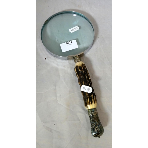 321 - Large horn handle magnifying glass.