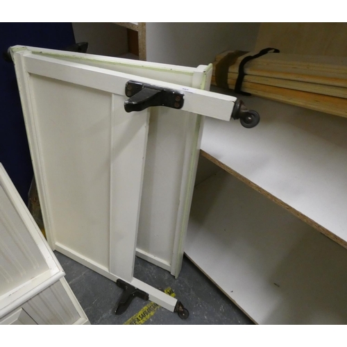 485 - Two painted white single bed frames.