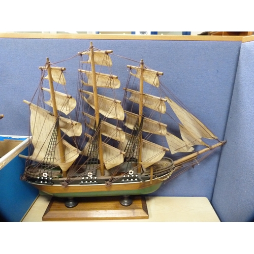 1 - Limited edition model of the HMS Victory, no. 189/1805, and four other model boats.