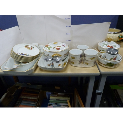 22 - Collection of Royal Worcester 'Evesham' wares to include vegetable dishes, ramekins, egg coddlers, p... 