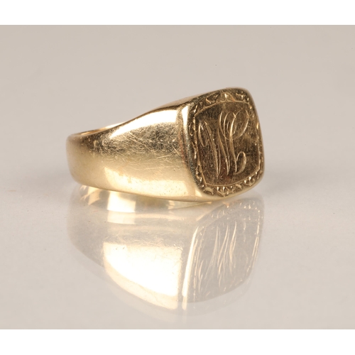 61 - Gents 9 ct gold ring.10 grams