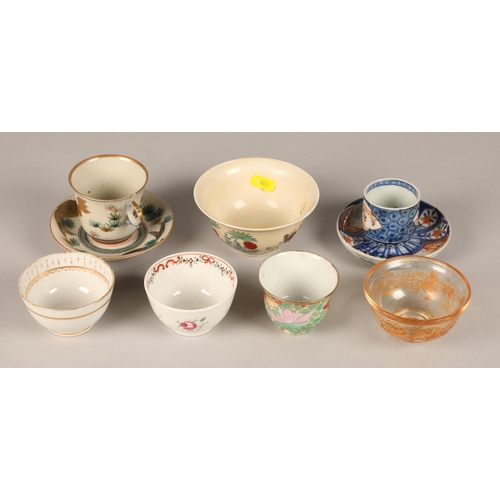 176 - Assortment of Oriental tea bowls, saucers, tea cup, etc