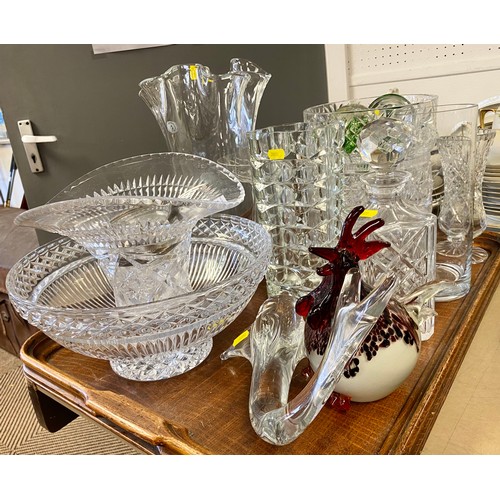 257 - Tray of glassware to include two paperweights, model cockerel, vases, decanters etc.