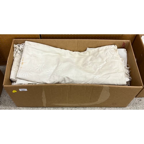 543 - 2 boxes of assorted linen