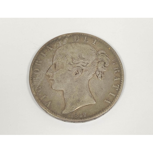 156 - United Kingdom. Queen Victoria (1837-1901) silver crown 1847 XI cinquefoil stops S3882. G+... 