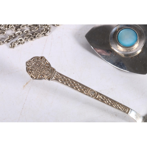 542 - Silver cake lift with Celtic style handle hallmarked Sheffield 1968, 37g, Celtic brooch with cabocho... 