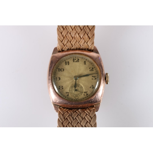 564 - 9ct gold cased gentleman's wristwatch.