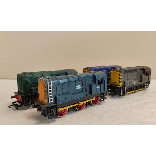 128 - Collection of 00 gauge locomotives, to include Bachmann, Mainline, nine Hornby Class 08 Shunters, a ... 