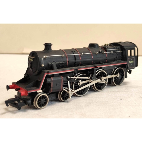 128 - Collection of 00 gauge locomotives, to include Bachmann, Mainline, nine Hornby Class 08 Shunters, a ... 