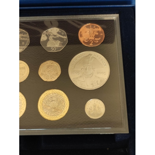 184 - United Kingdom. 2005 boxed Proof Coin Set and another dated 1997. (2)