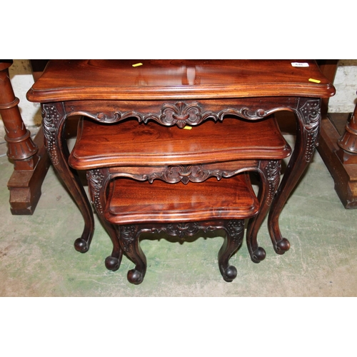 646 - Georgian inspired set of three nesting tables, 56 x 68 x 42cm. 