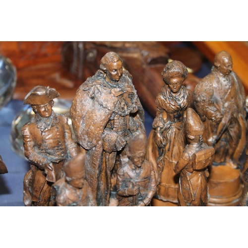 76 - Novelty chess set, resin pieces, largest 17cm, possibly based on the American Revolutionary War.&nbs... 