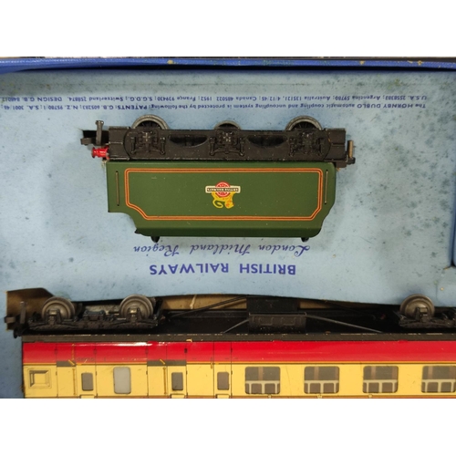 131 - Hornby Dublo. 00 gauge boxed Duchess of Montrose EDP12 electric train set. Also a box of 00 gauge tr... 