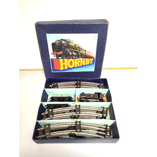 132 - Hornby. Boxed 0 gauge boxed clockwork train set comprising of track, and type 40 locomotive.... 