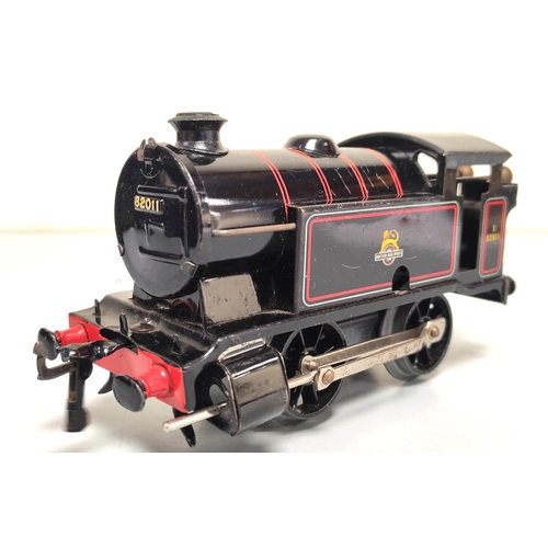 132 - Hornby. Boxed 0 gauge boxed clockwork train set comprising of track, and type 40 locomotive.... 