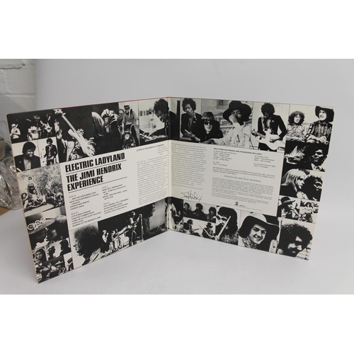 305 - Collection of mainly 70s records to include RY Gooder, Jimi Hendrix Experience double vinyl (21st Ce... 