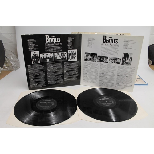 306 - Collection of Beatles records to include The Beatles Greatest (German Pressing), Help!, The Beatles ... 