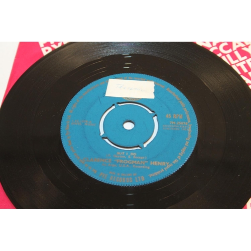 320 - Collection of singles to include Clarence Frogman Henry on blue and gold Pye, Peter Sellers A Hard D... 