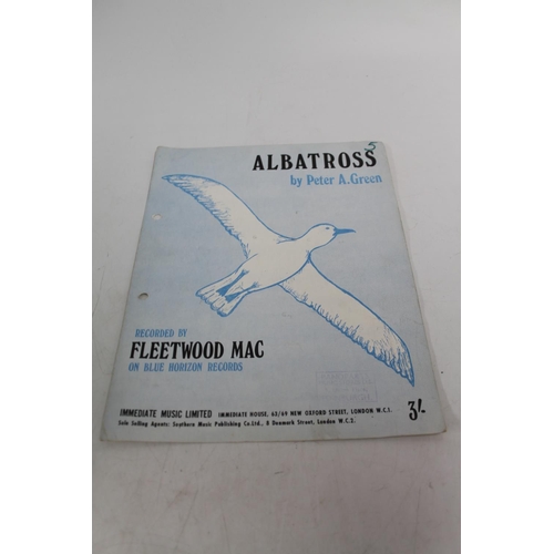 325 - Large collection of sheet music to include Fleetwood Mac Albatross on Blue Horizon records by Peter ... 