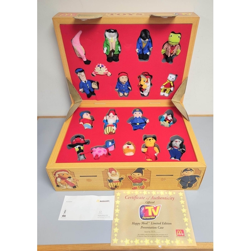 86 - MCDONALDS - TV FAVOURITES (2001) LIMITED EDITION TOY CHEST PRESENTATION HAPPY MEAL CASE - Including ... 