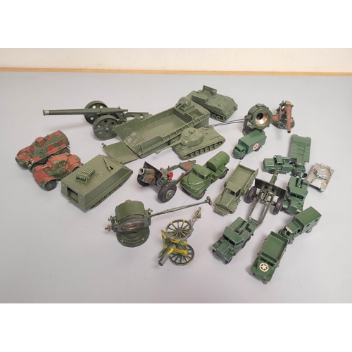 78 - Collection of vintage military vehicles to include a Britains Naval 4.7 Field Gun no 34218/30, ... 