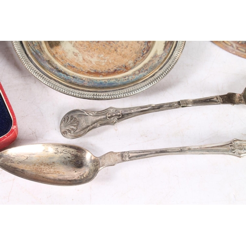 615 - Hamilton & Inches EPNS coffee spoons and sugar tongs, in original box, also coffee bean spoons, ... 