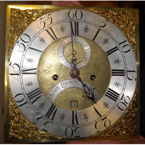 164 - Henry Deykin, Worcester (1751 - 1769)Mid-18th century eight day oak longcase clock, the 12in square ... 