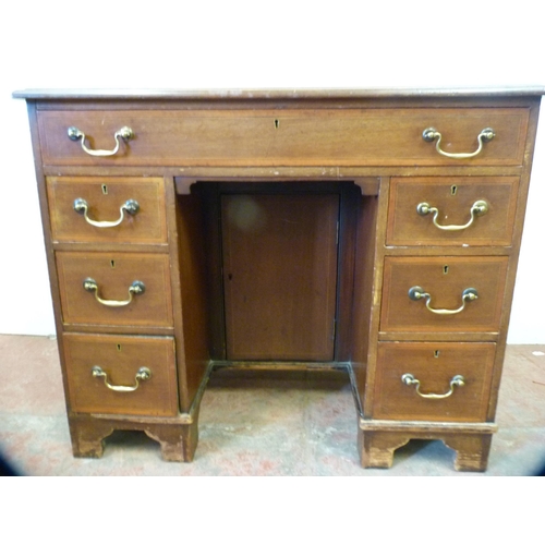 352 - George III style inlaid antique mahogany desk with satinwood inlaid shell patera to the top above a ... 